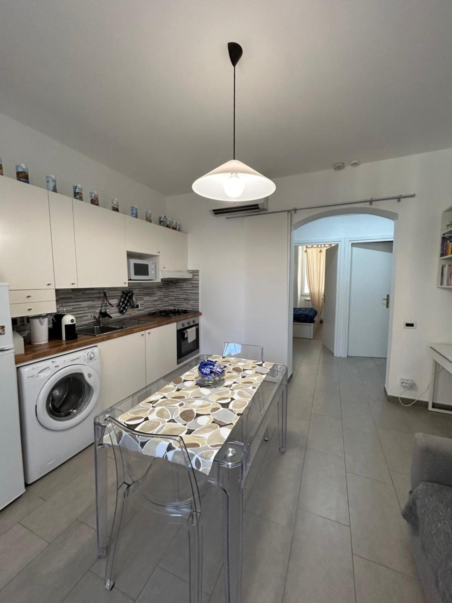 In Via Venti Apartment ลาสเปเซีย ภายนอก รูปภาพ